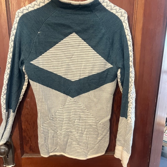 Smartwool Women's Zip-Up Sweater in Cream and Teal - Picture 3 of 4